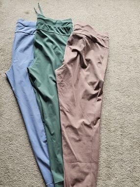Yogalicious Lux Jogger Bundle  in Dusty Rose, Green & Slate Blue Womens Large